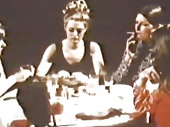 Mużika Groovy idawwar il-Kuntatti Maġenbi